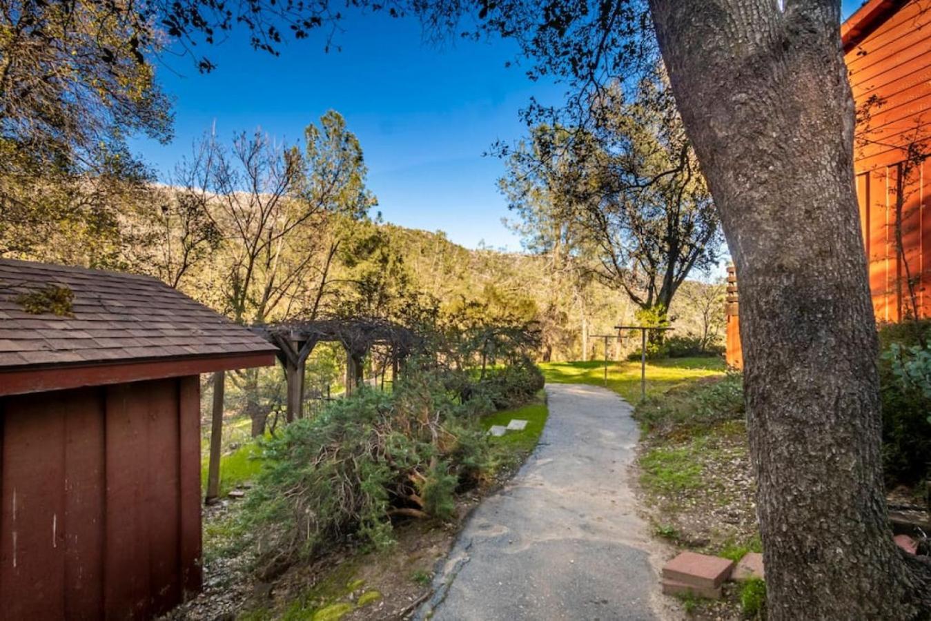 Sierra Vista Lookout Lodge With Creek, Waterfall And Waterholes, Minutes From Bass Lake And Yosemite South Gate North Fork Kültér fotó